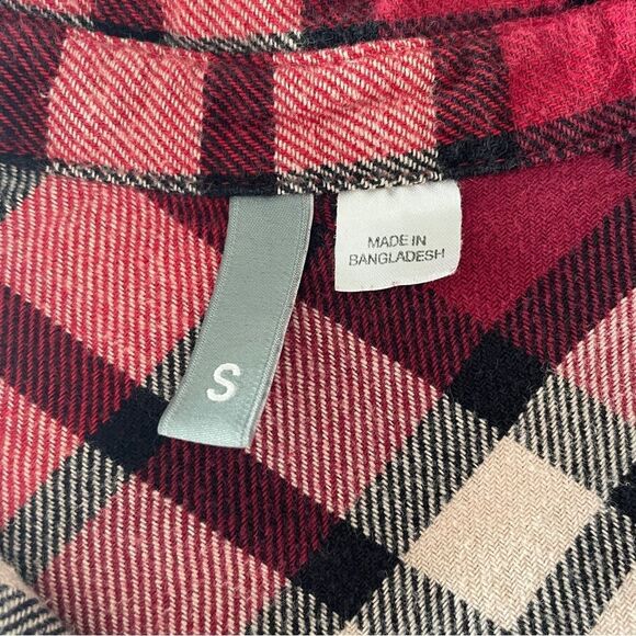 H&M Divided Red Plaid Flannel Button Down Shirt size Small Western Lumberjack - Picture 4 of 11